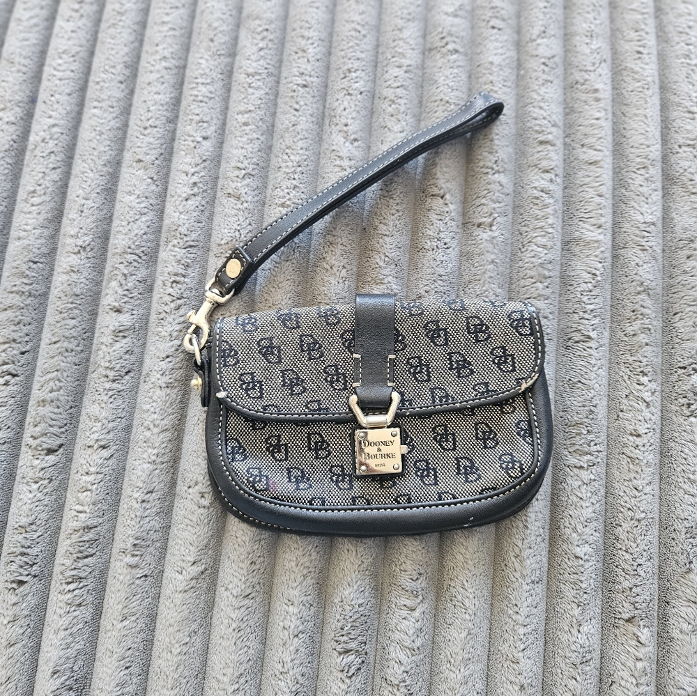 Dooney & Bourke Black and Gray Patterned Wristlet